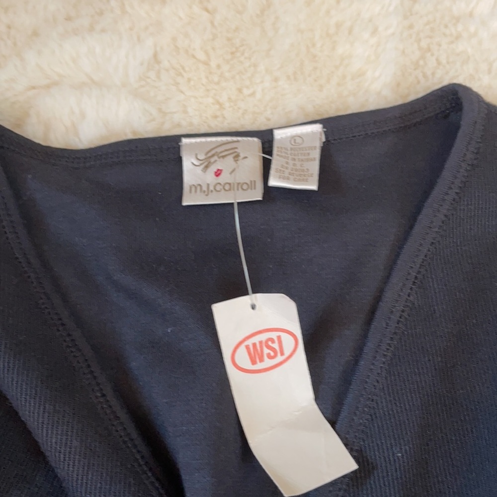 Vest - Picture 6 of 7